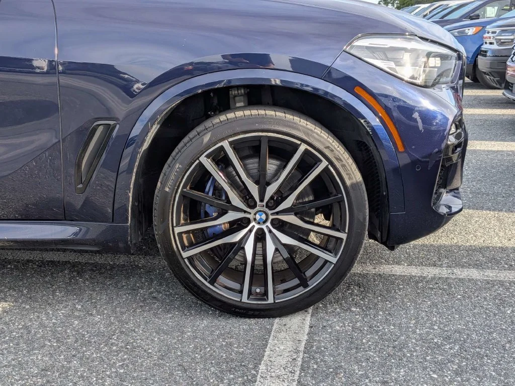 Used 2021 Blue BMW M50i image 11