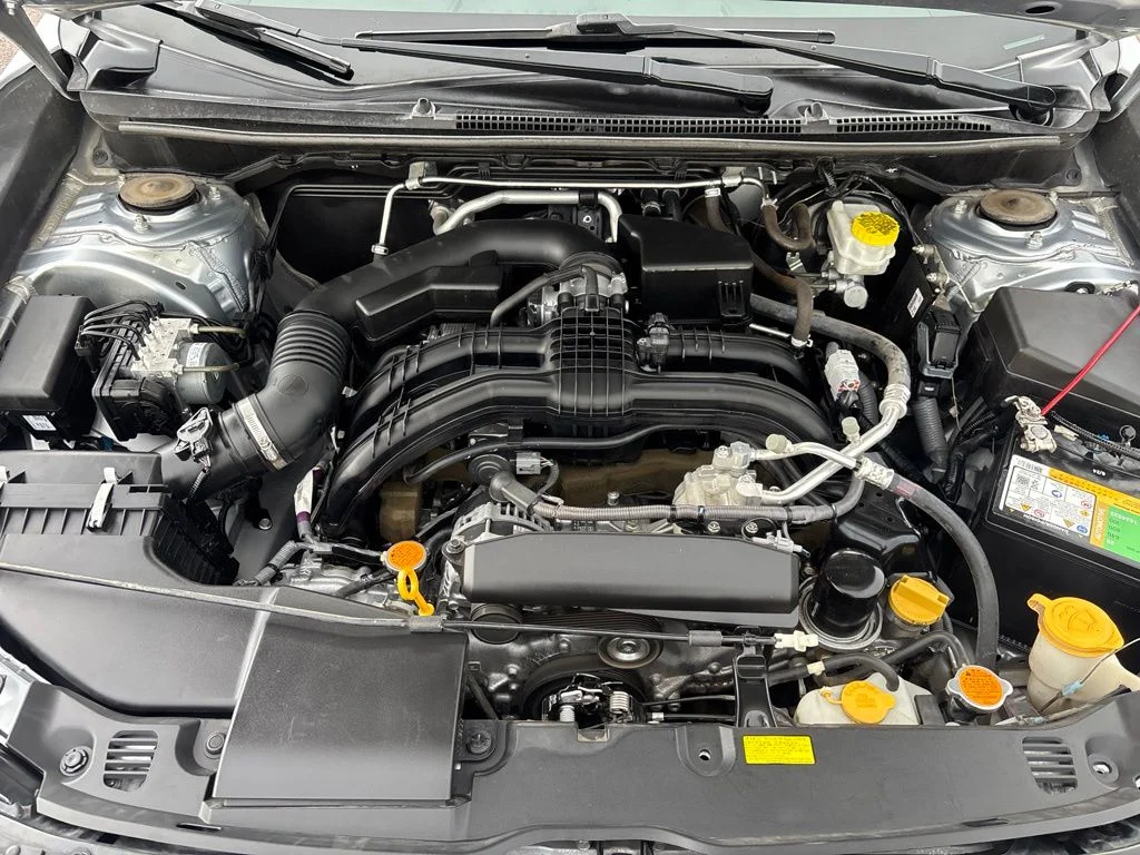Used 2018 Silver Subaru 2.0i image 28