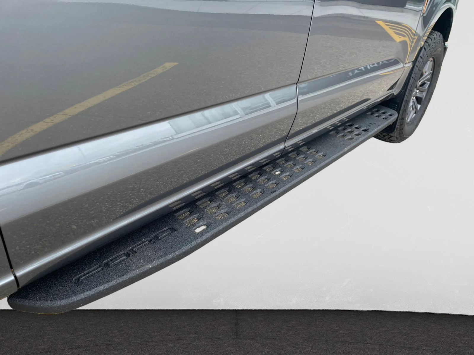 New 2026 Carbonized Grey Metallic Ford Tremor image 11