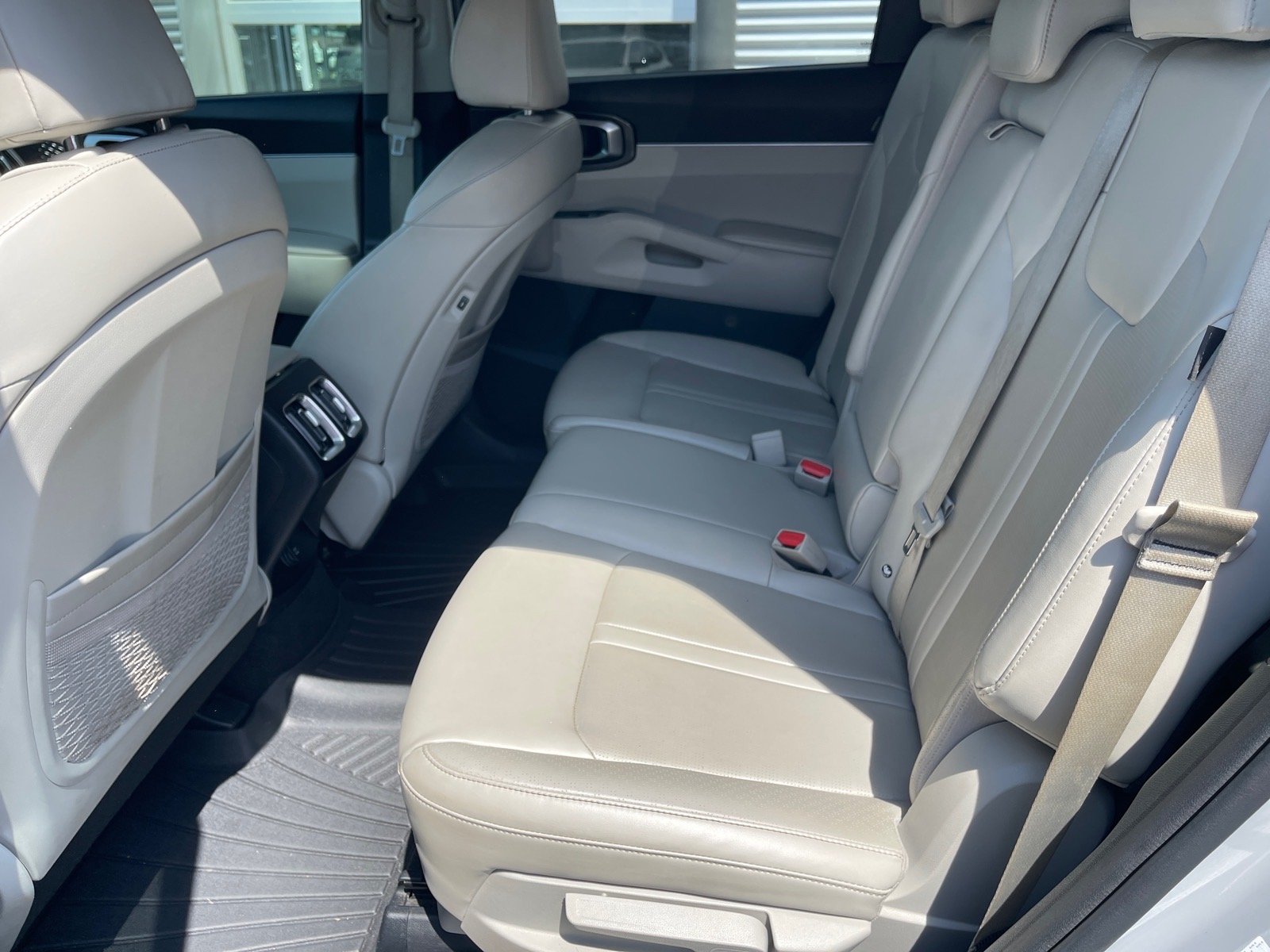 Used 2024 Silver Kia S image 12
