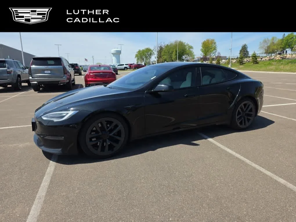 2022 Tesla Model S's photo