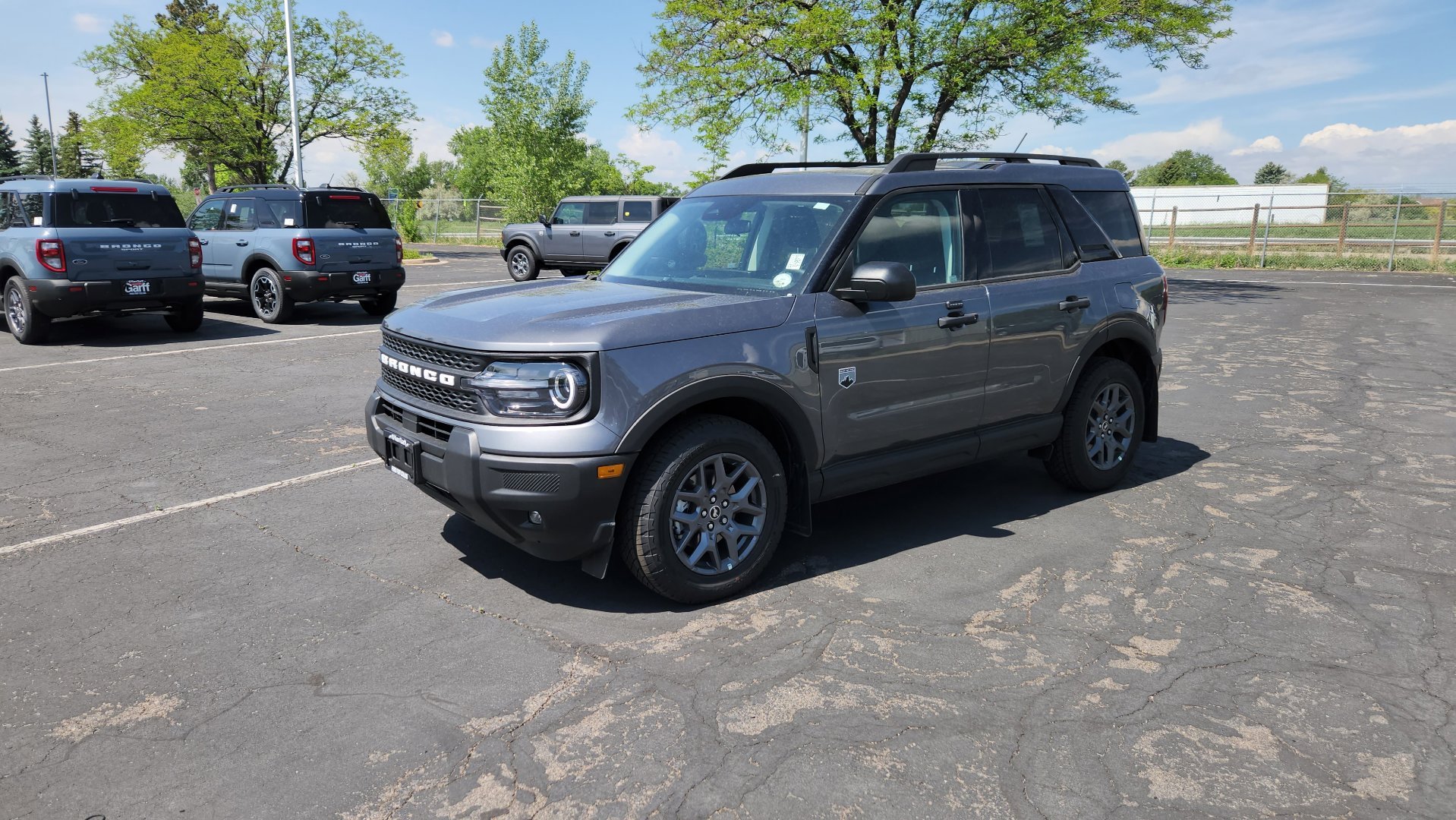 New 2026 Carbonized Gray Metallic Ford Big Bend image 3