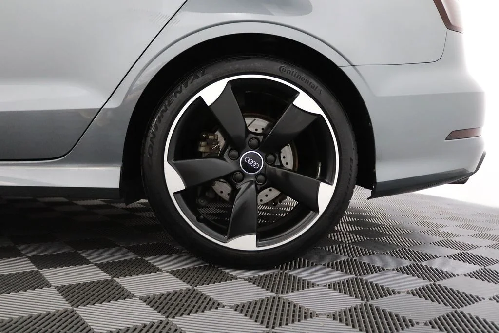 Used 2016 Gray Audi 2.0T Premium image 5