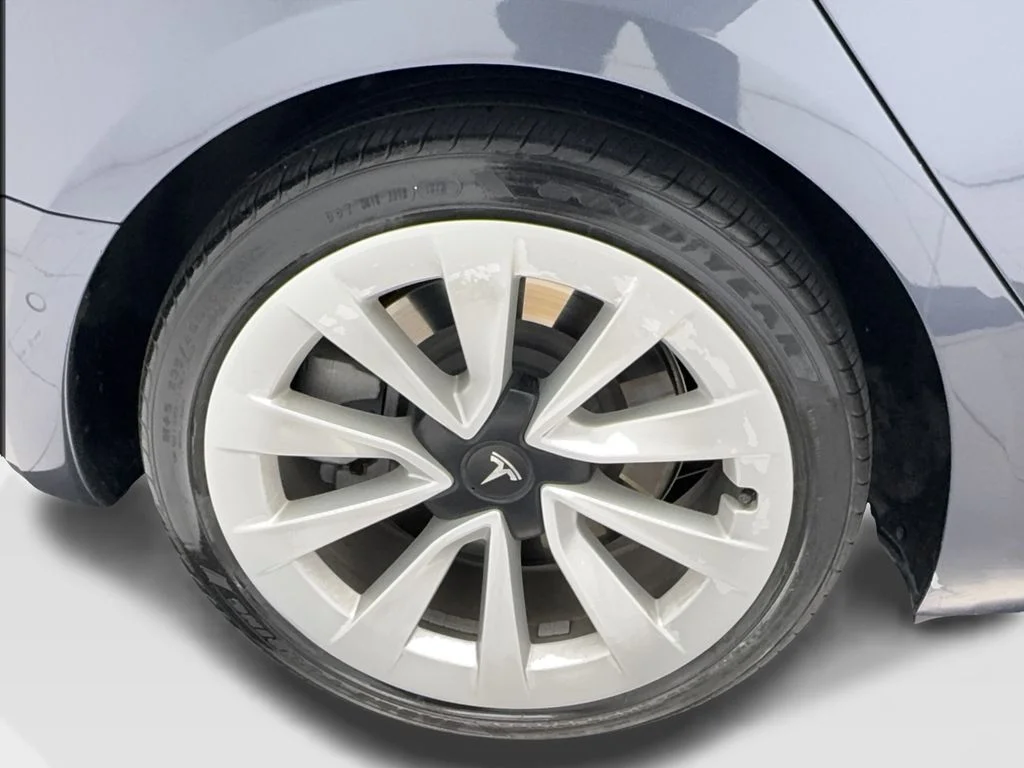 Used 2020 Gray Tesla Long Range image 14