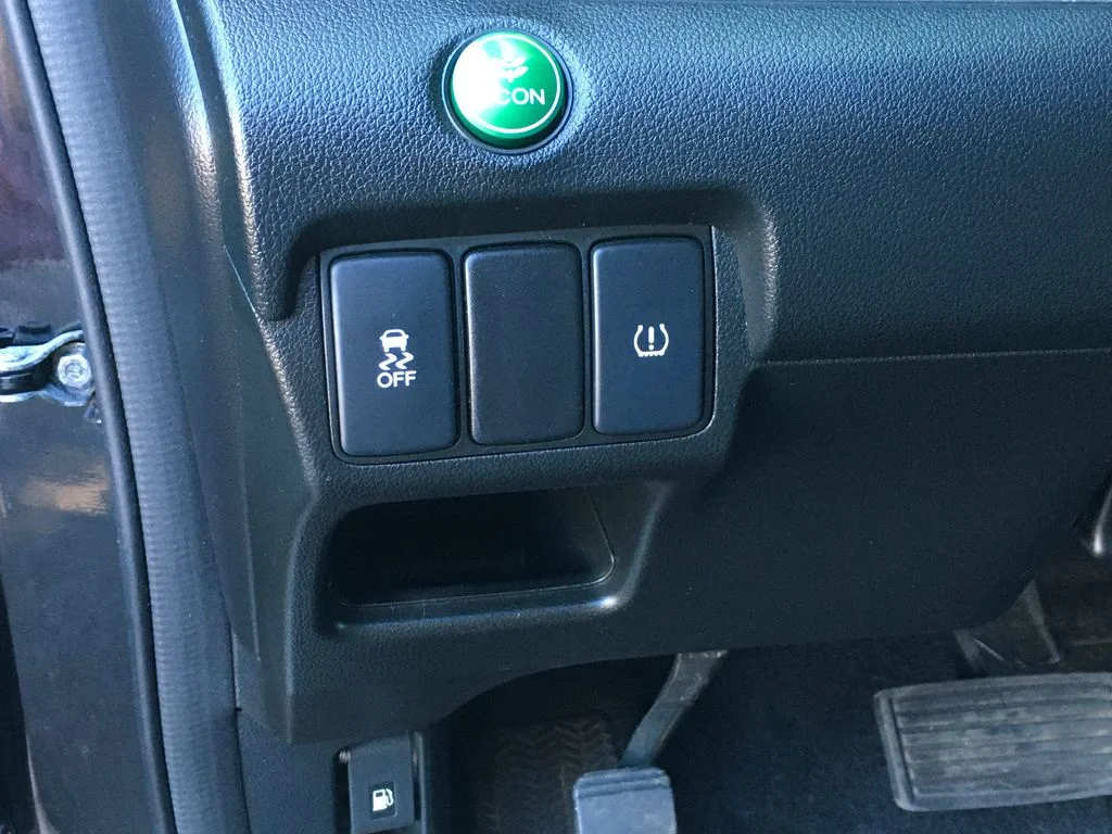 Used 2015  Honda EX image 19