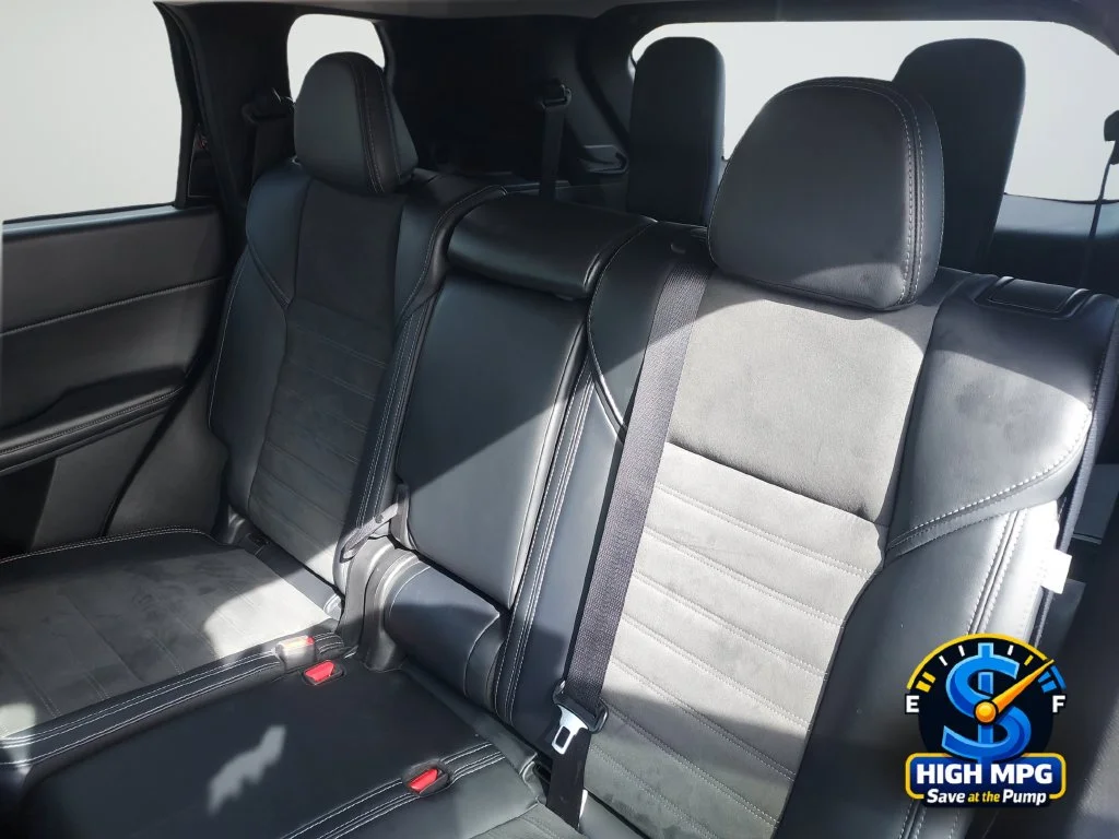 Used 2024 Black Mitsubishi SE image 36