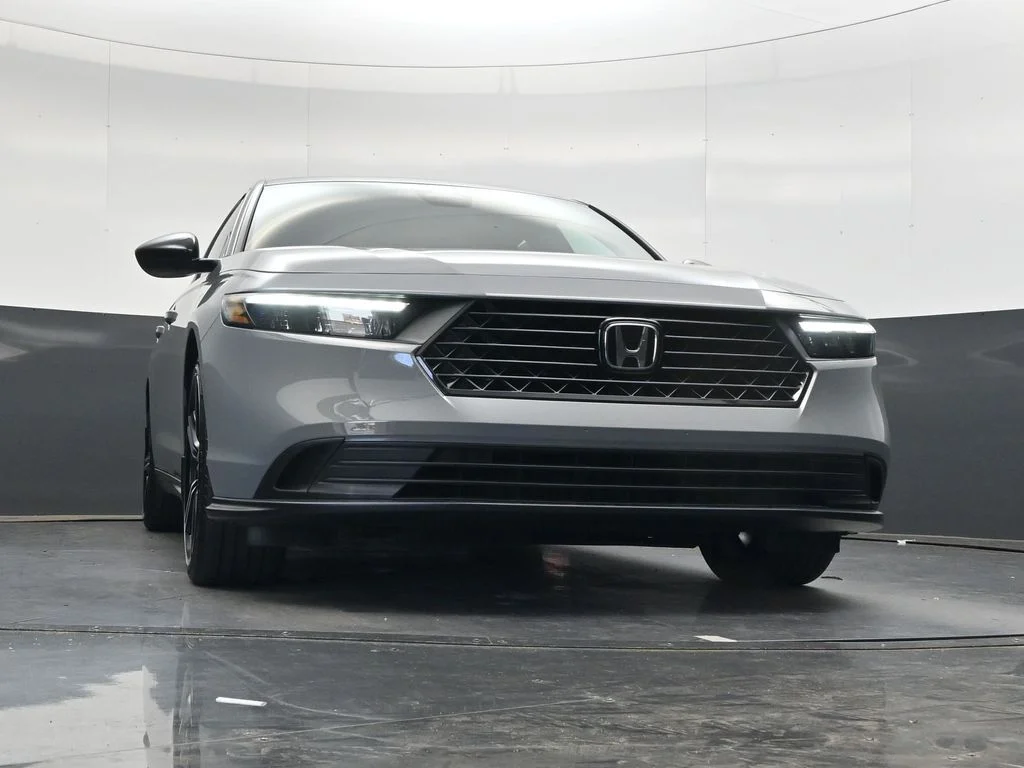 Certified Used 2025 Urban Gray Pearl Honda Sport image 41