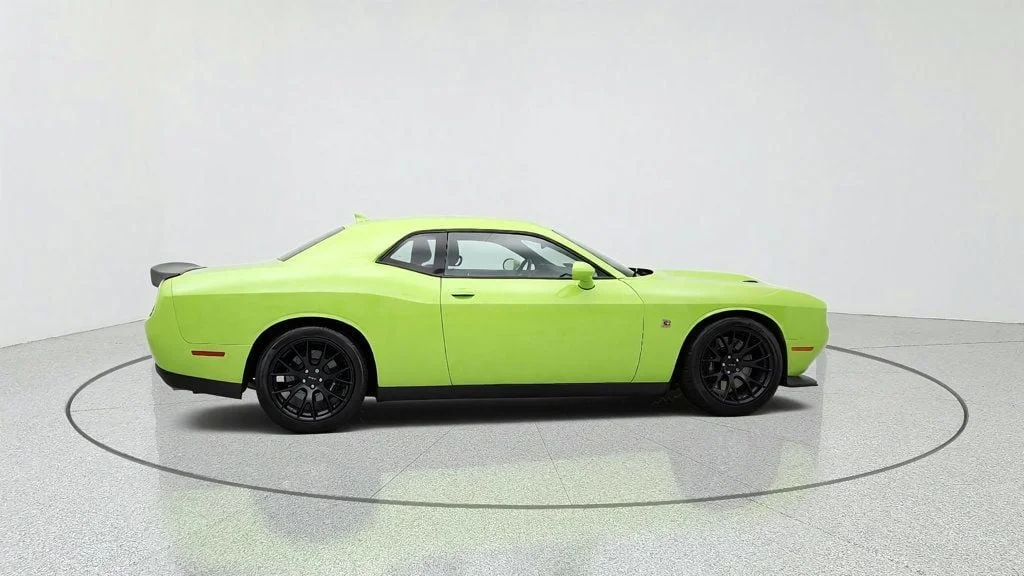 Used 2019 Sublime Pearlcoat Dodge R/T Scat Pack RWD w/ Dynamics Pkg & TorqueFlite 8-Speed image 4