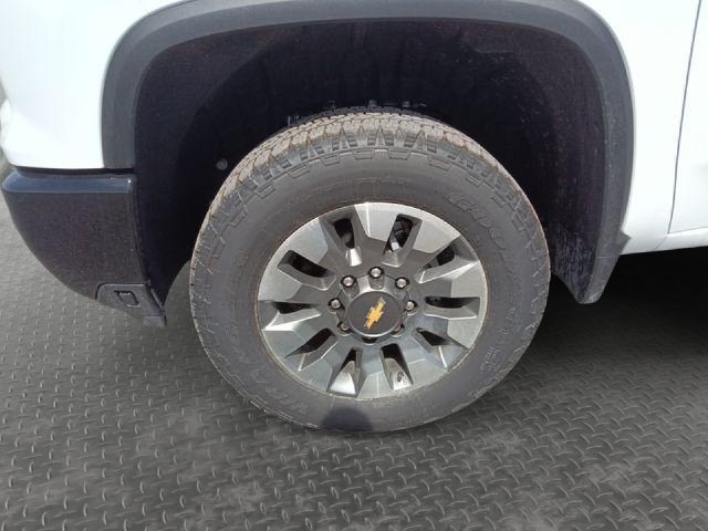 2026 Chevrolet Silverado 2500 HD Custom - Photo 9