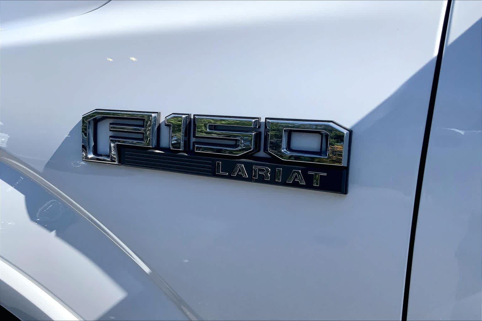 Used 2020 Oxford White Ford LARIAT image 10