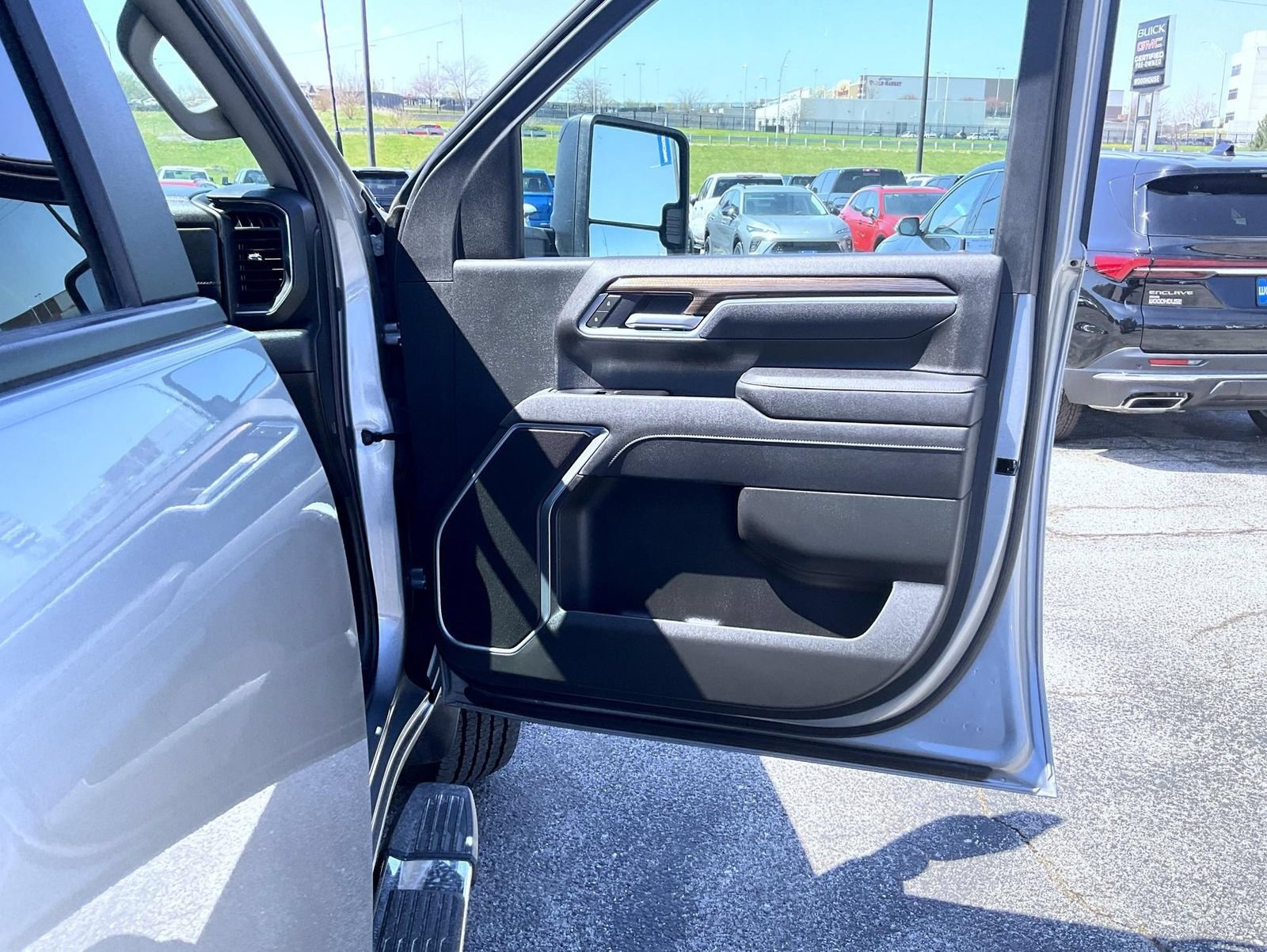 2025 Chevrolet Silverado 2500HD LT - Photo 19