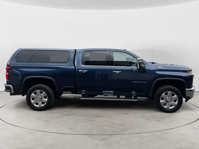 Used 2021 Blue Chevrolet LTZ image 6