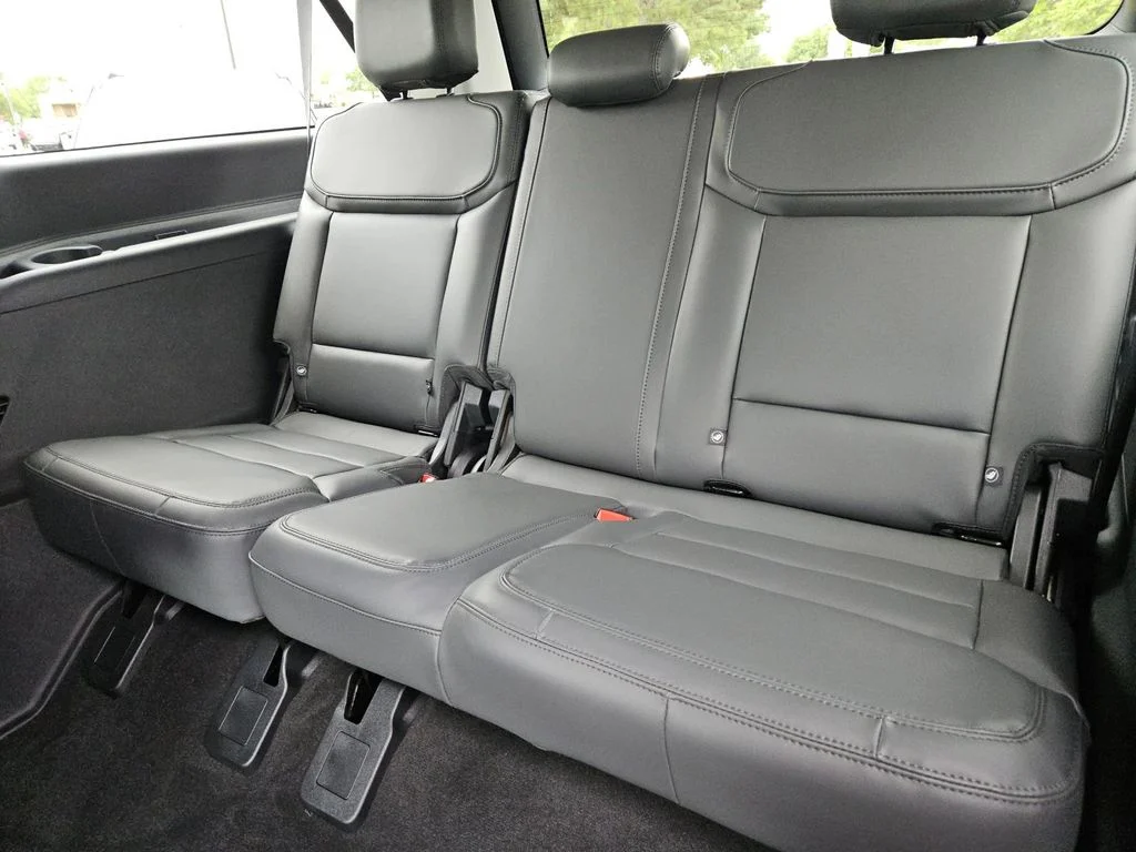 New 2026 Star White Metallic Tri-Coat Ford MAX Active image 29