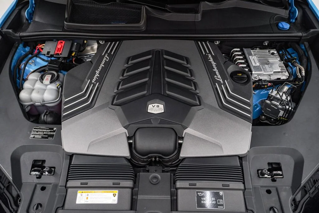 Used 2024 Blu Cepheus Metallic Lamborghini Performante image 35