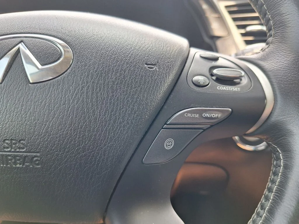 Used 2020 Blue INFINITI LUXE image 14