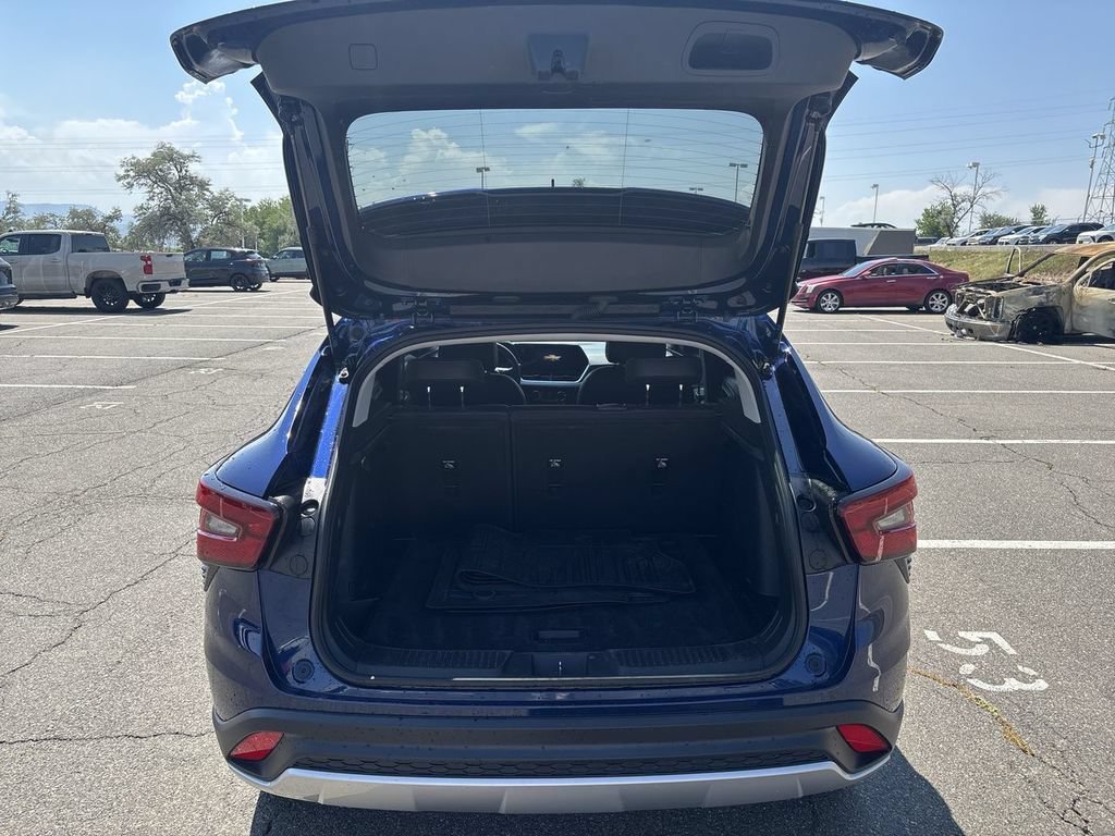 2024 Chevrolet Trax LT - Photo 29
