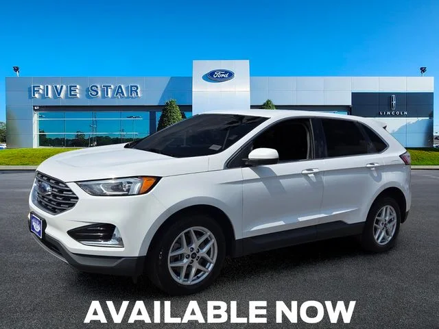 Used 2022 White Ford SEL image 3