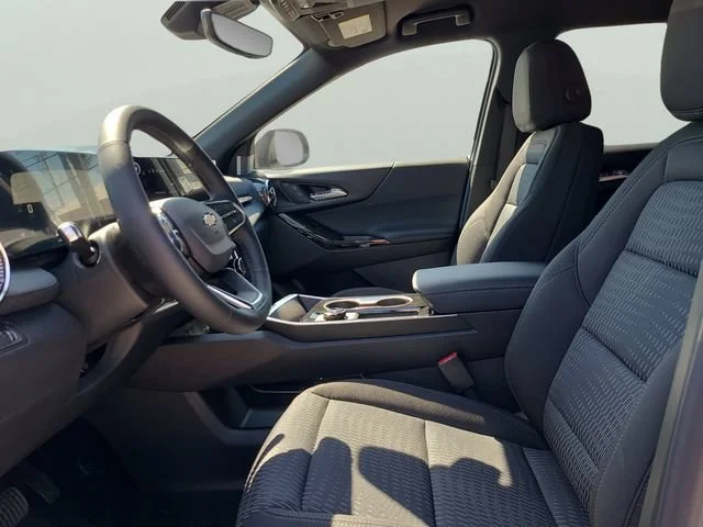 New 2026 Summit White Chevrolet LT image 19