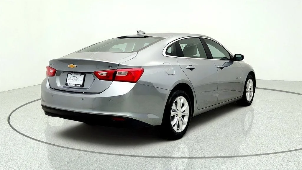 Used 2024 Sterling Gray Metallic Chevrolet 4dr Sedan 1LT image 5