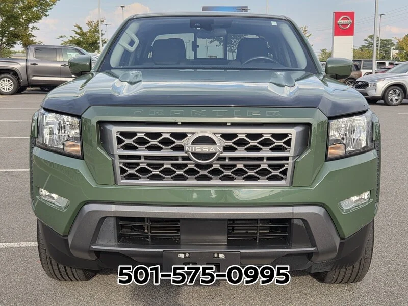 Used 2023 Green Metallic NISSAN CREW CAB 4X2 SV AUTO LONG BED image 6