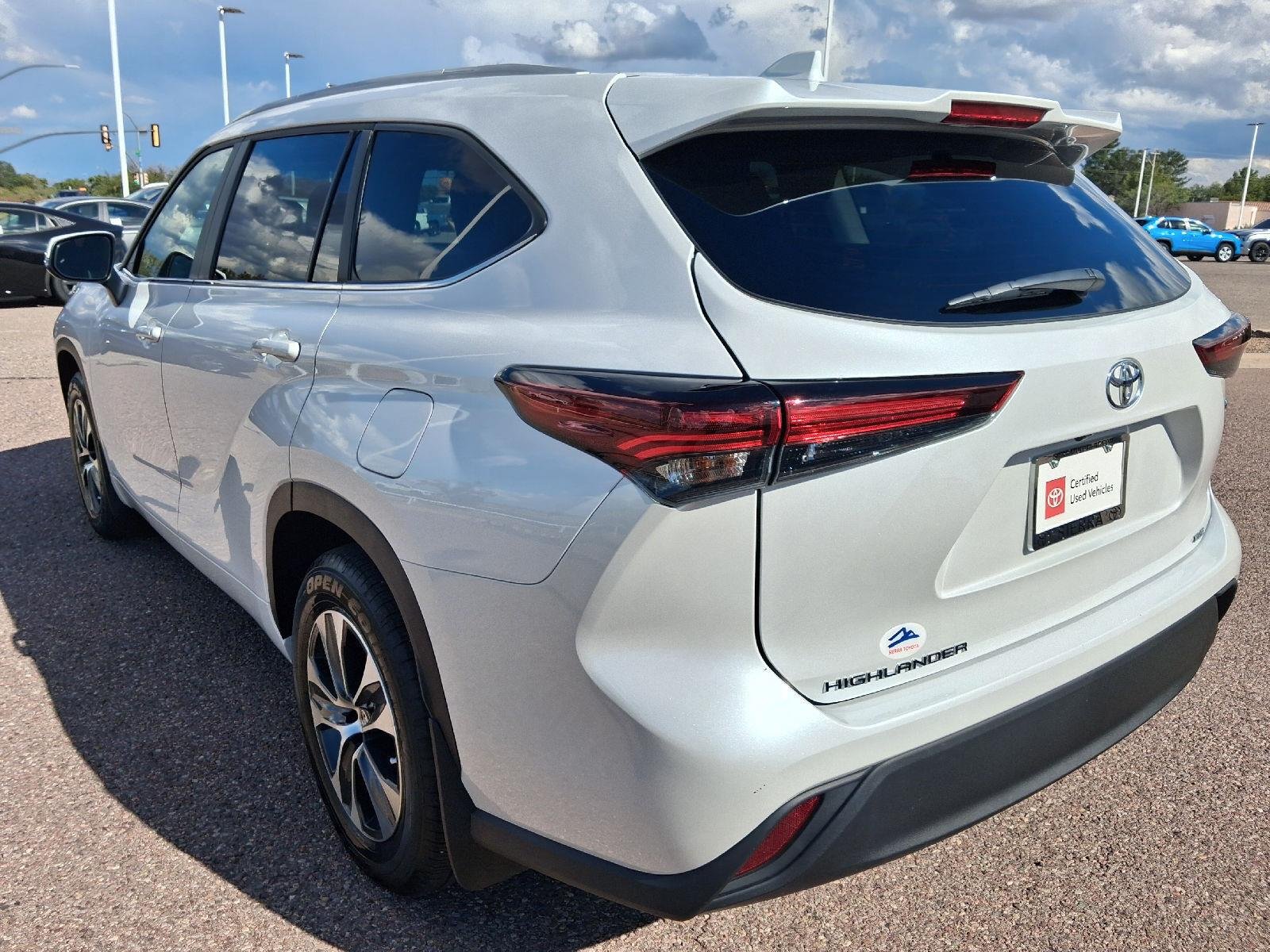 Certified Used 2026 Wind Chill Pearl Toyota XLE image 4