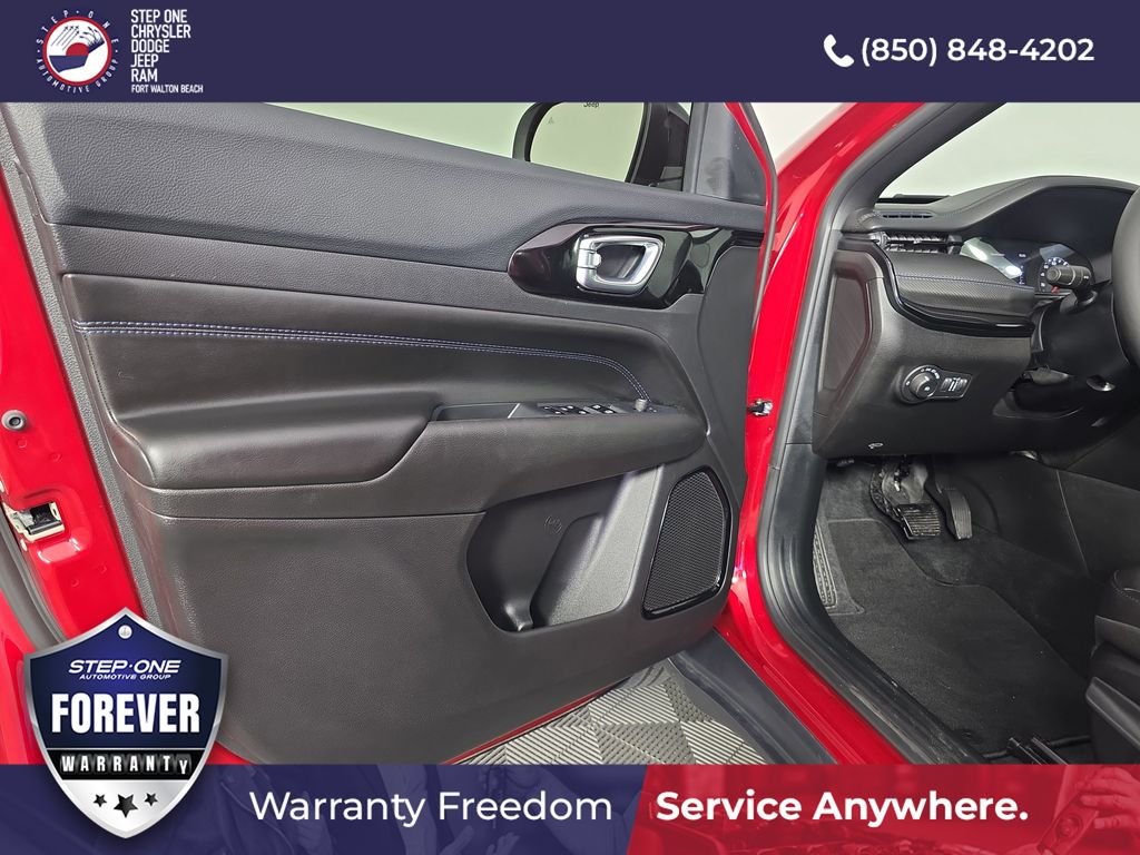 Used 2025 Red Jeep Latitude image 16