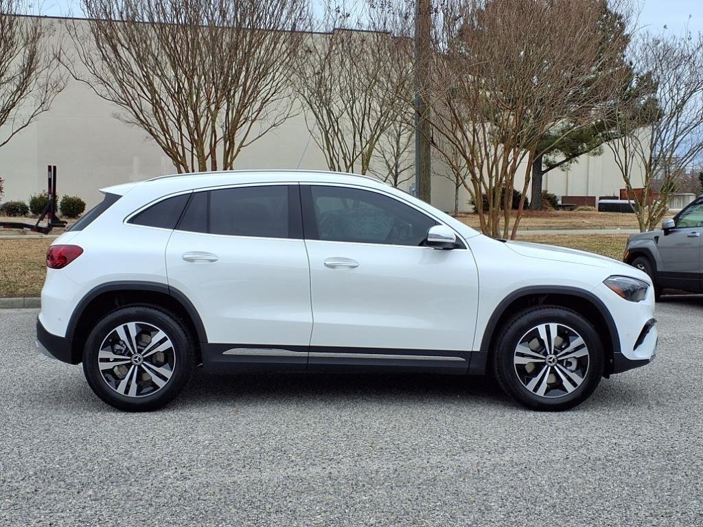 Used 2025 Polar White Mercedes-Benz GLA 250 image 4