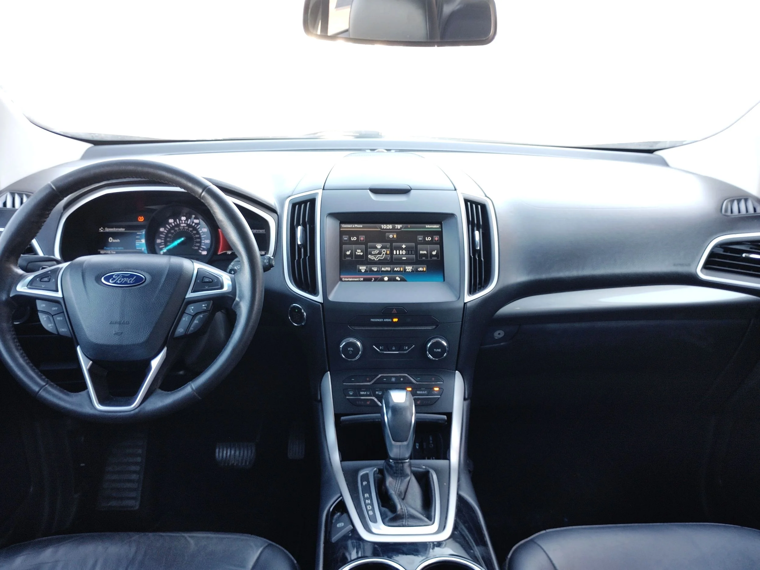 Used 2015 Gray Ford SEL image 19
