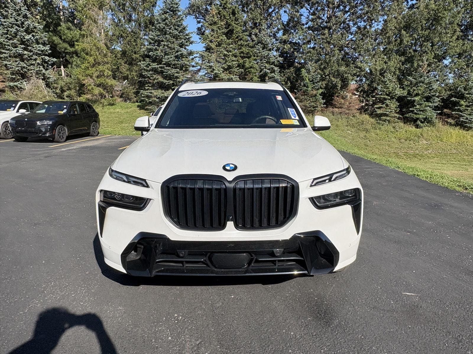 Used 2026 Mineral White Metallic BMW xDrive40i image 2