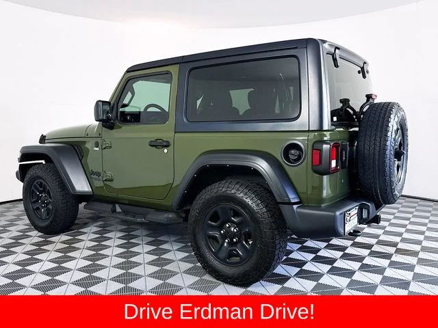 Used 2021 Green Jeep Sport image 18
