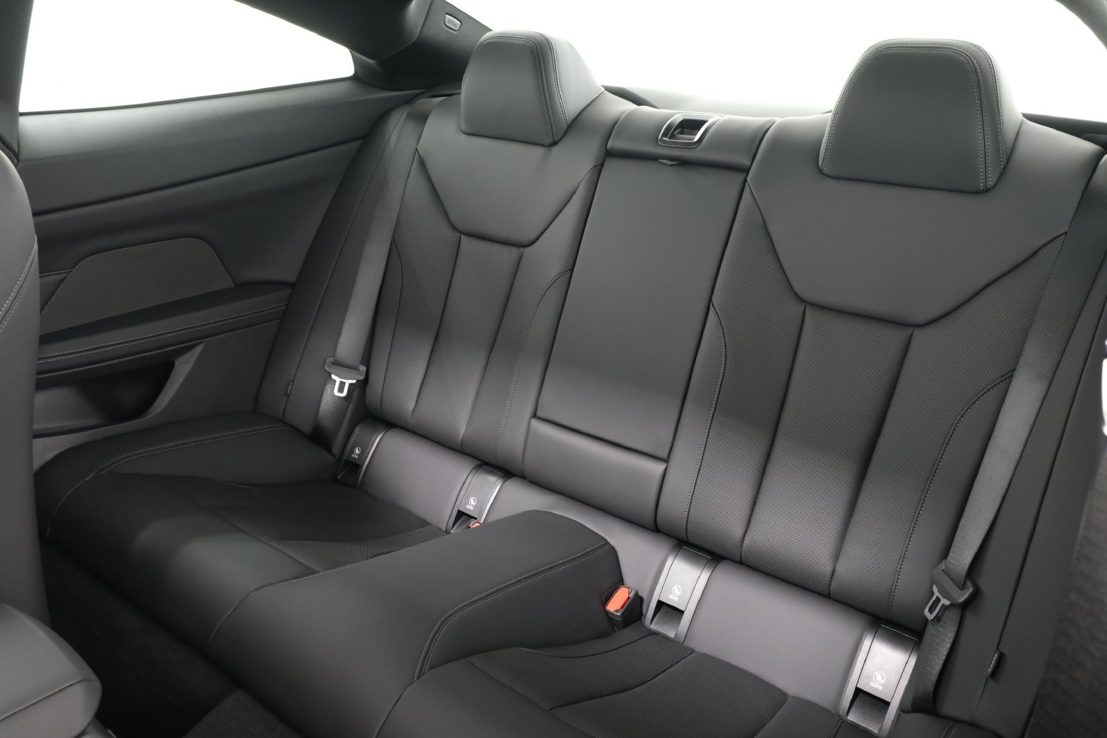 New 2027 Black Sapphire Metallic BMW 430i xDrive image 30