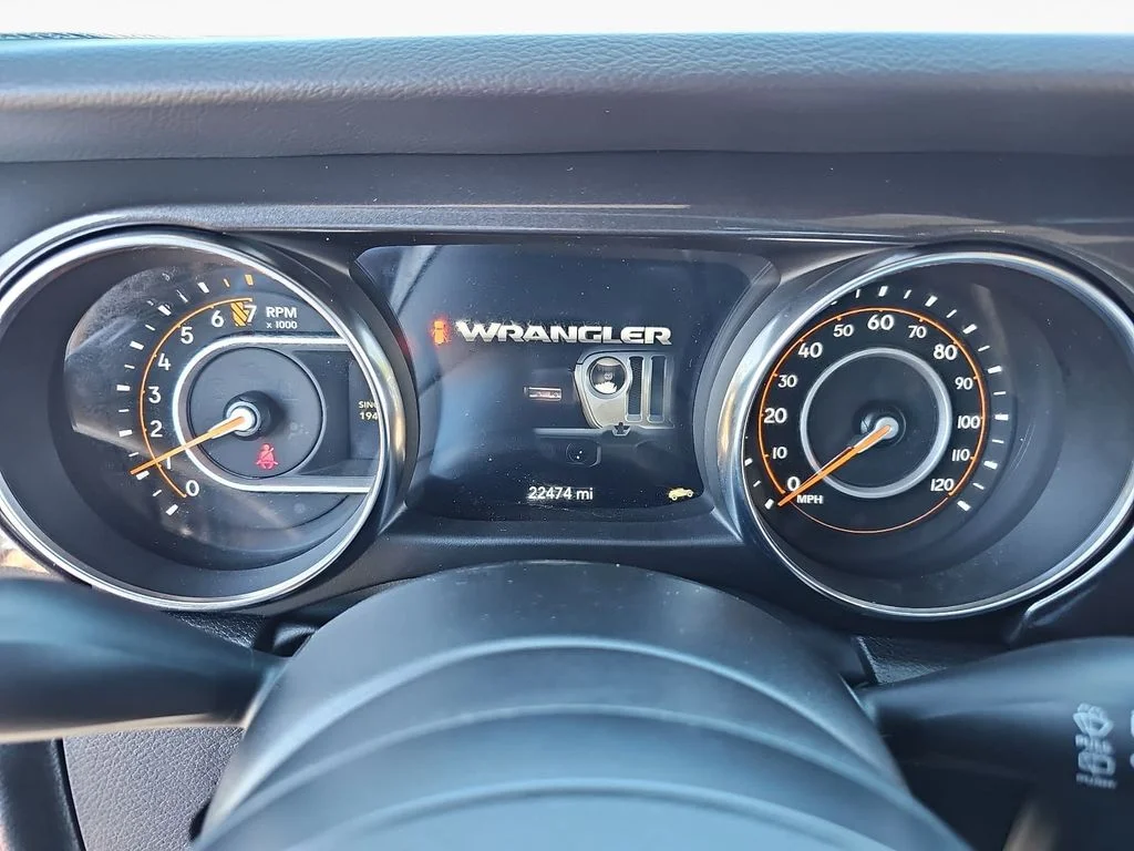 Used 2022 Black Jeep Unlimited Sport Altitude image 18