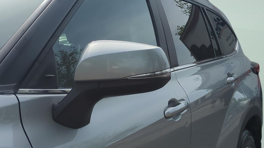 Certified Used 2024 Silver Toyota XLE image 28