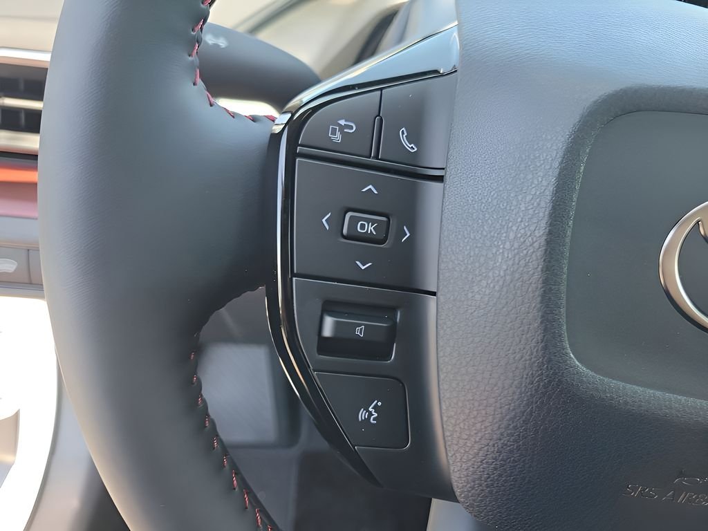 2026 Toyota Prius Plug-in Hybrid XSE - Photo 24