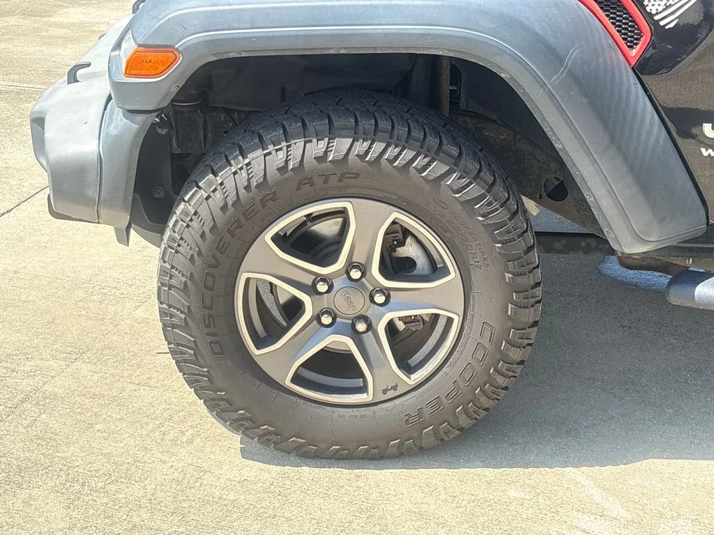 Certified Used 2019 Black Jeep Sport S image 11
