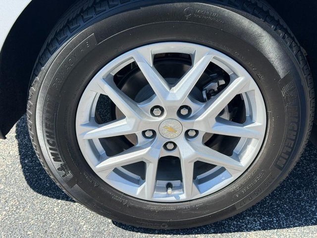Certified Used 2022 SILVER ICE METALLIC Chevrolet LT image 6