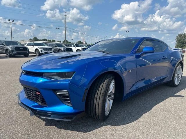 Used 2017 Hyper Blue Metallic Chevrolet SS image 23