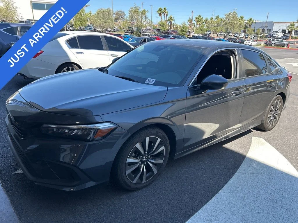 2024 Honda Civic EX CVT's photo