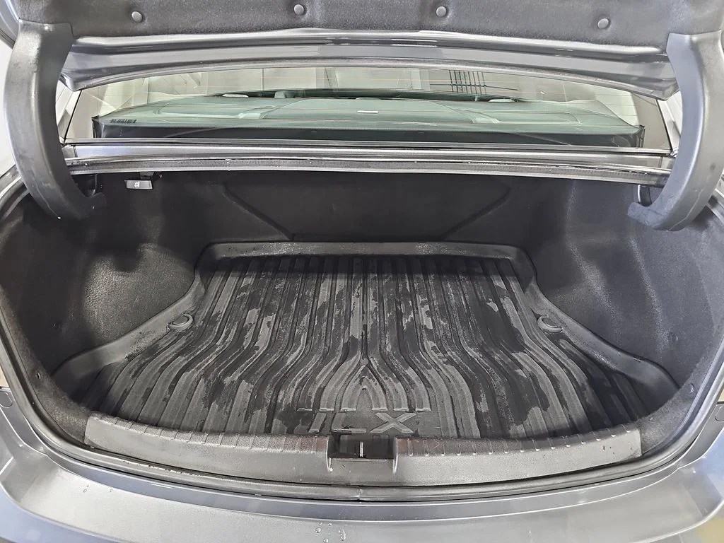 Used 2013  Acura 2.0L image 14