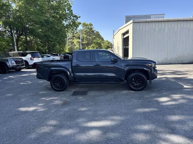 Used 2024  Toyota SR5 image 4