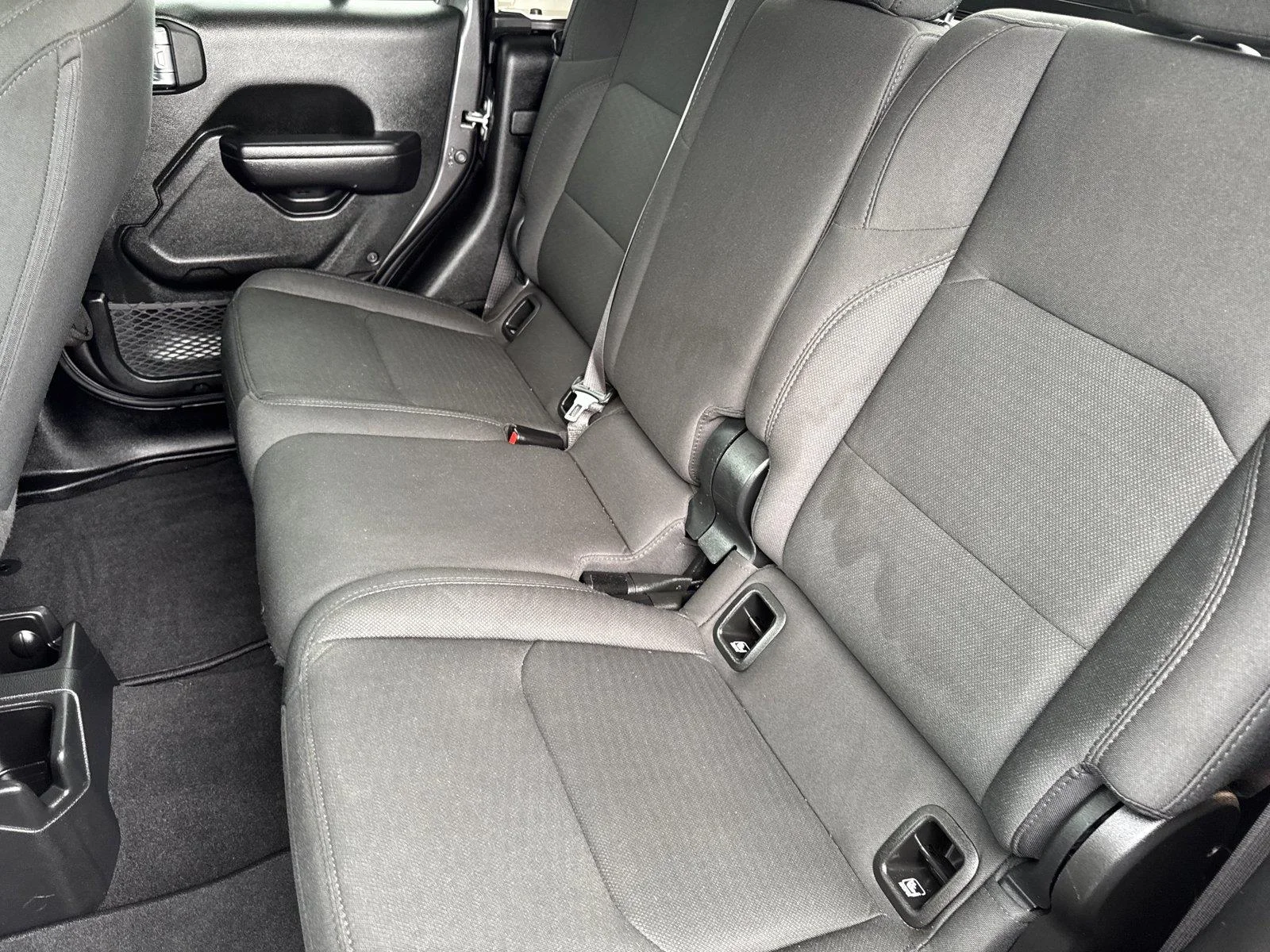 Used 2021 Granite Crystal Metallic Clearcoat Jeep Sport S image 30