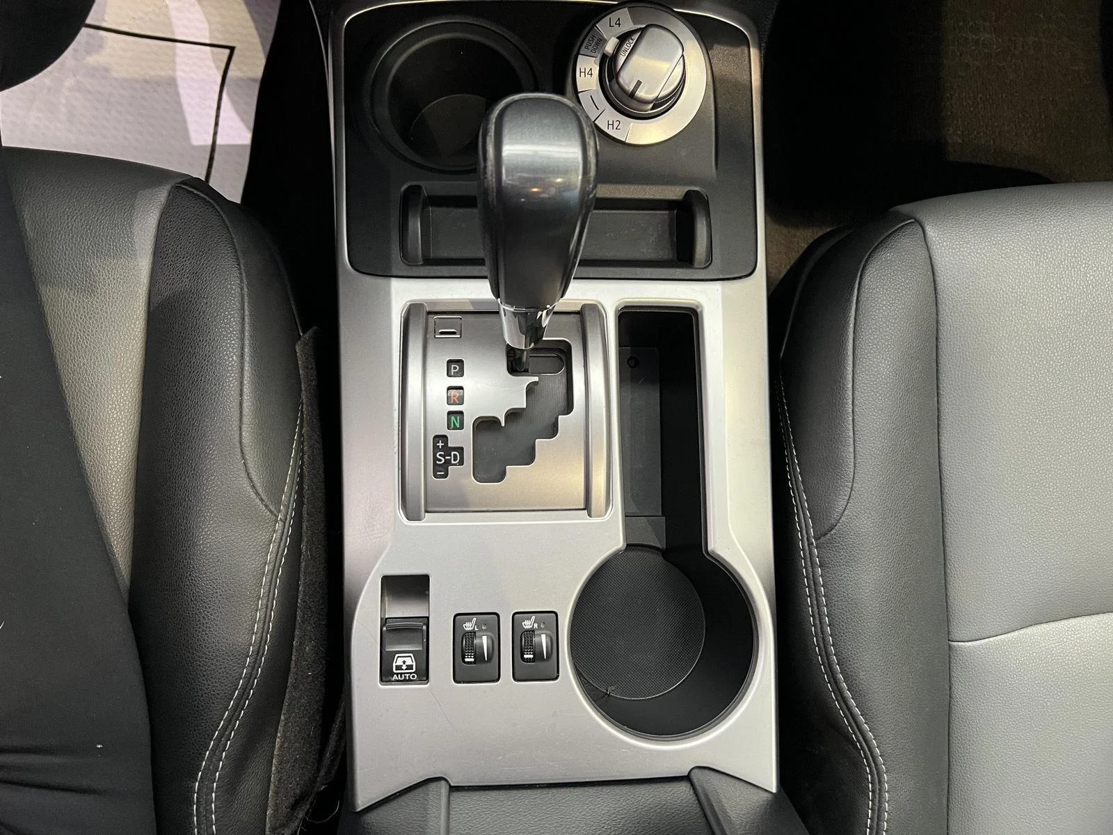 Used 2019 Gy Toyota SR5 image 24