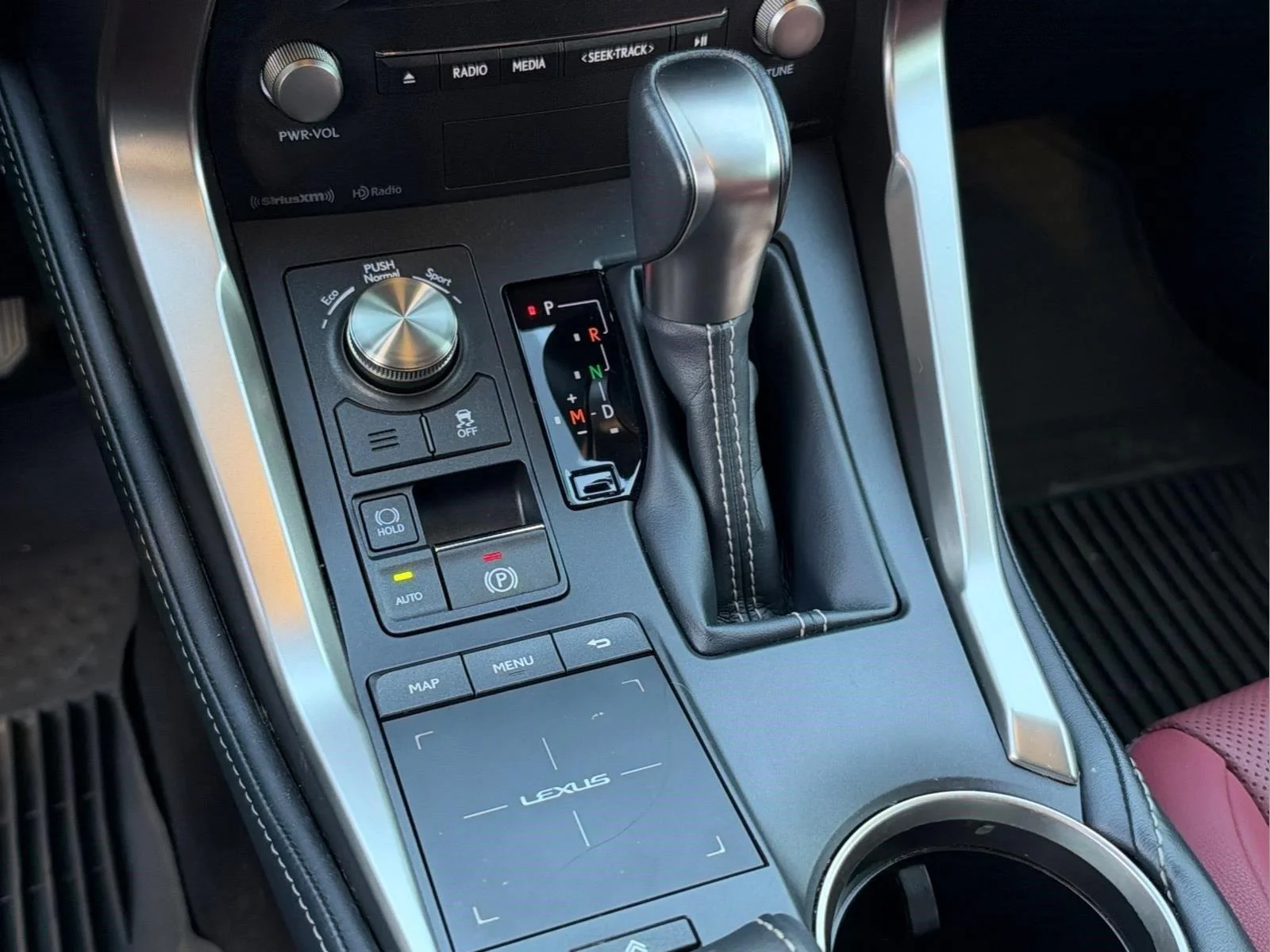 Used 2021  LEXUS  image 27