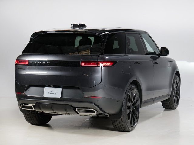 New 2026 Carpathian Grey Land Rover SE image 2