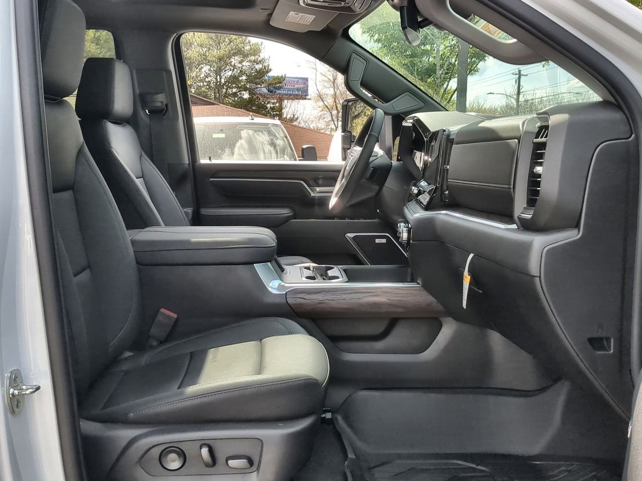 New 2026 Summit White GMC SLT image 29