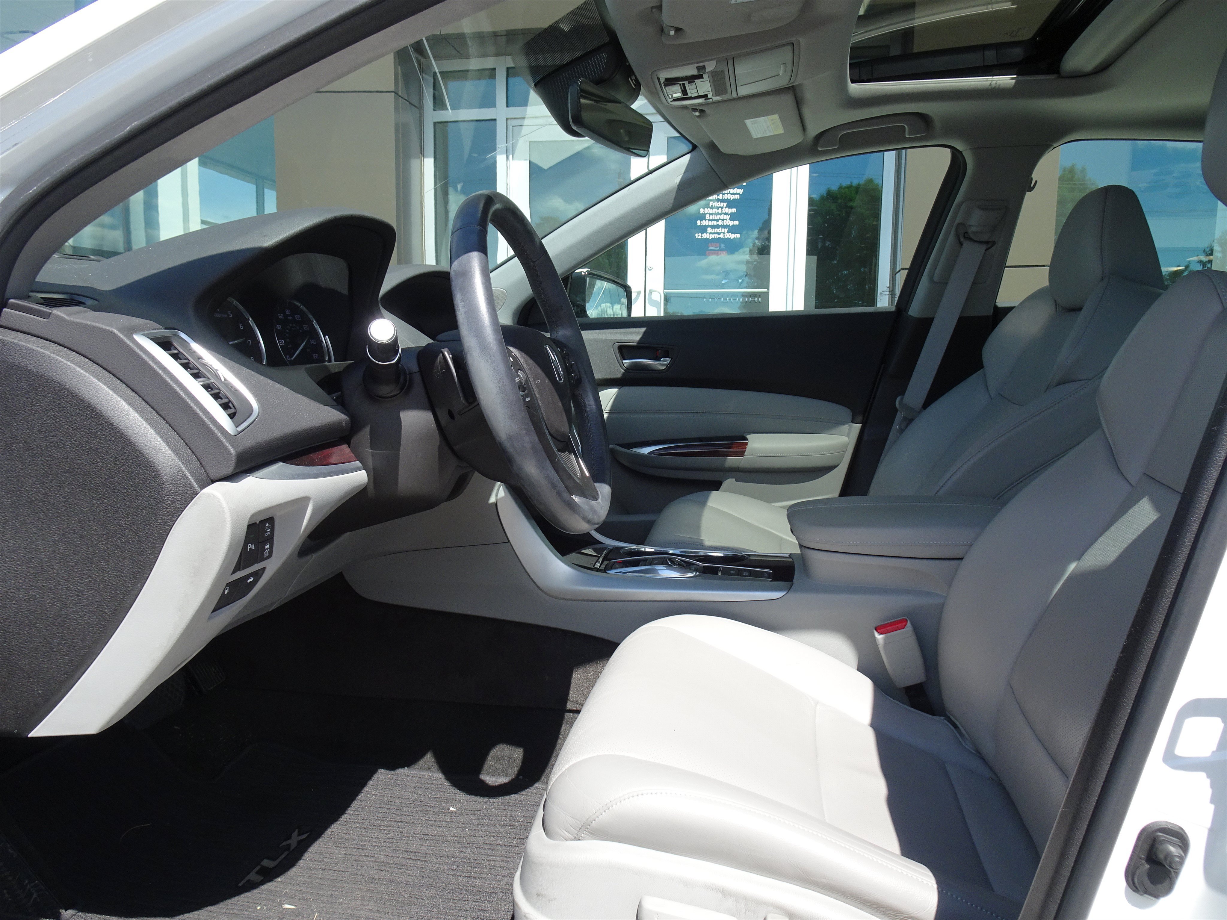 Used 2017 Bellanova White Pearl Acura V6 w/Advance Pkg image 8