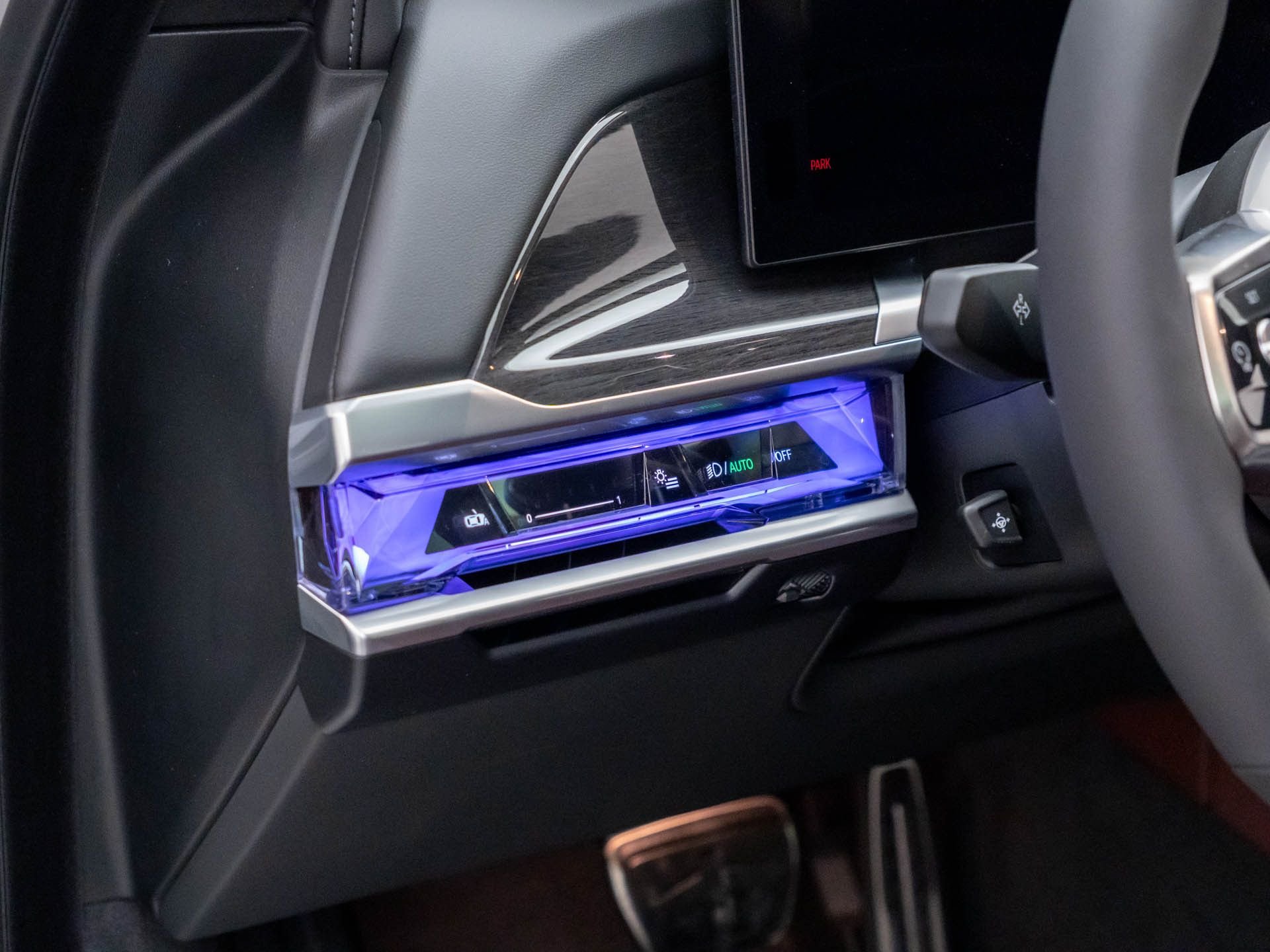New 2026 Alpine White BMW 760i xDrive image 22