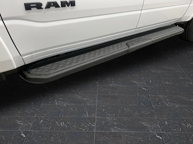 New 2026 Bright White Clear-Coat Exterior Paint RAM Big Horn/Lone Star image 40