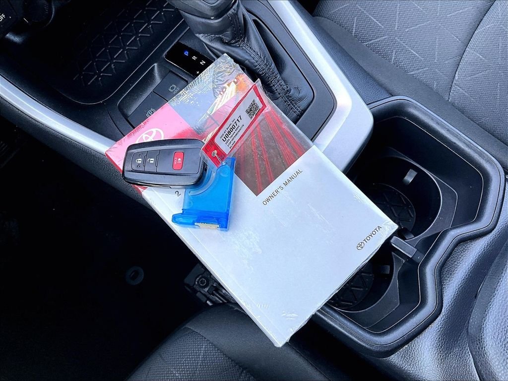 Used 2025 Silver Toyota XLE image 31