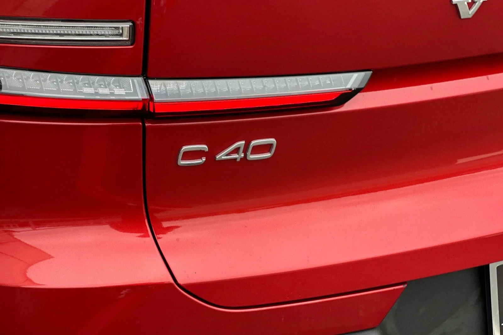 Certified Used 2023 Fusion Red Metallic Volvo Ultimate image 13